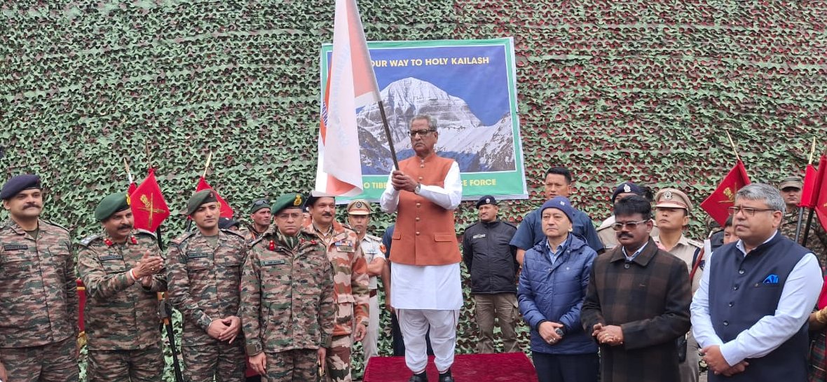 বার্ষিক কৈলাশ মানস সরোবর যাত্রা আজ সিকিমের নাথুলা থেকে শুরু হয়েছে।