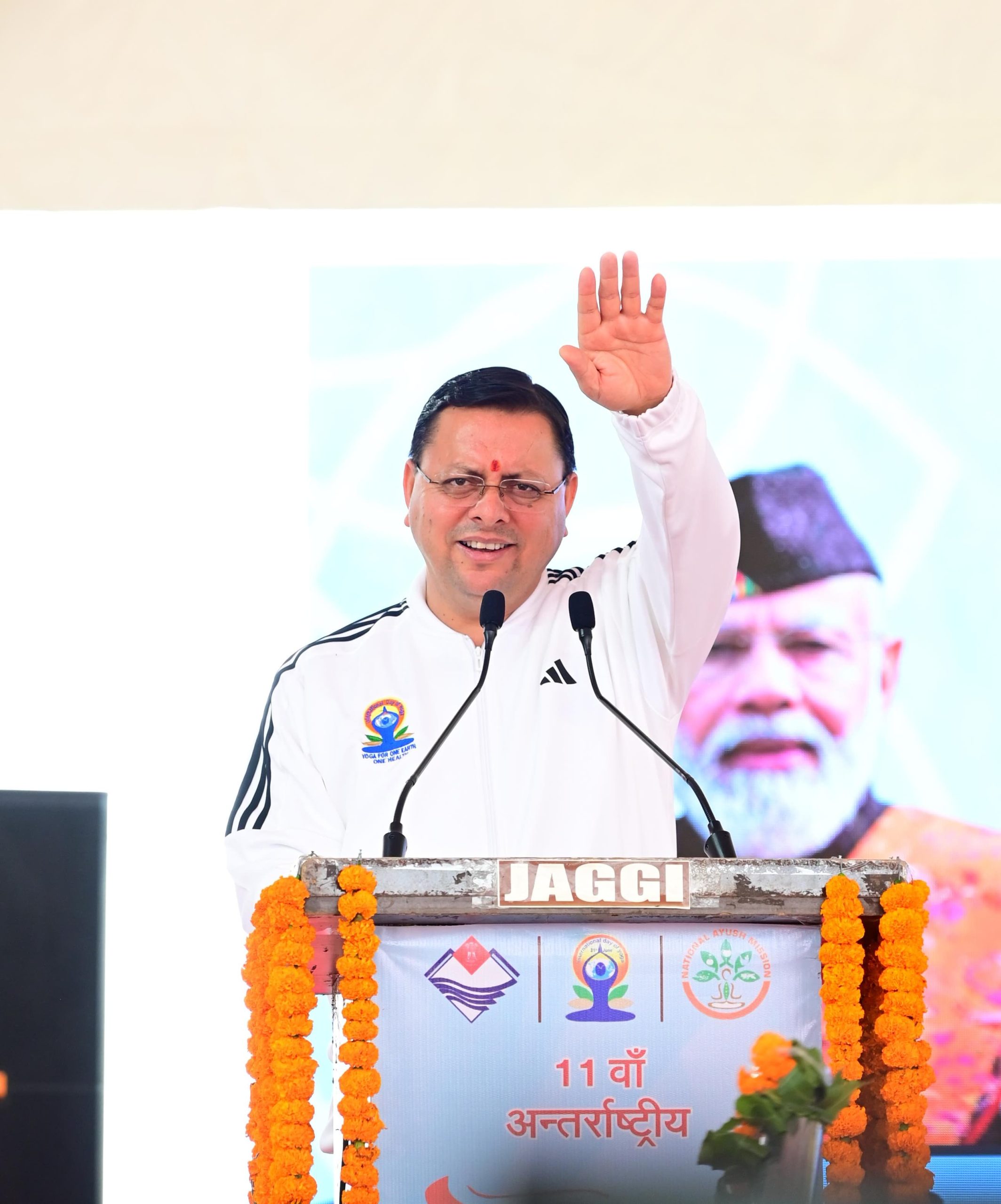 جموں و کشمیر، لداخ، مدھیہ پردیش، گوا، مہاراشٹر اور تمل ناڈو سمیت کئی ریاستوں اور مرکز کے زیر انتظام علاقوں میں یوگ کا دن پورے جوش و خروش کے ساتھ منایا گیا