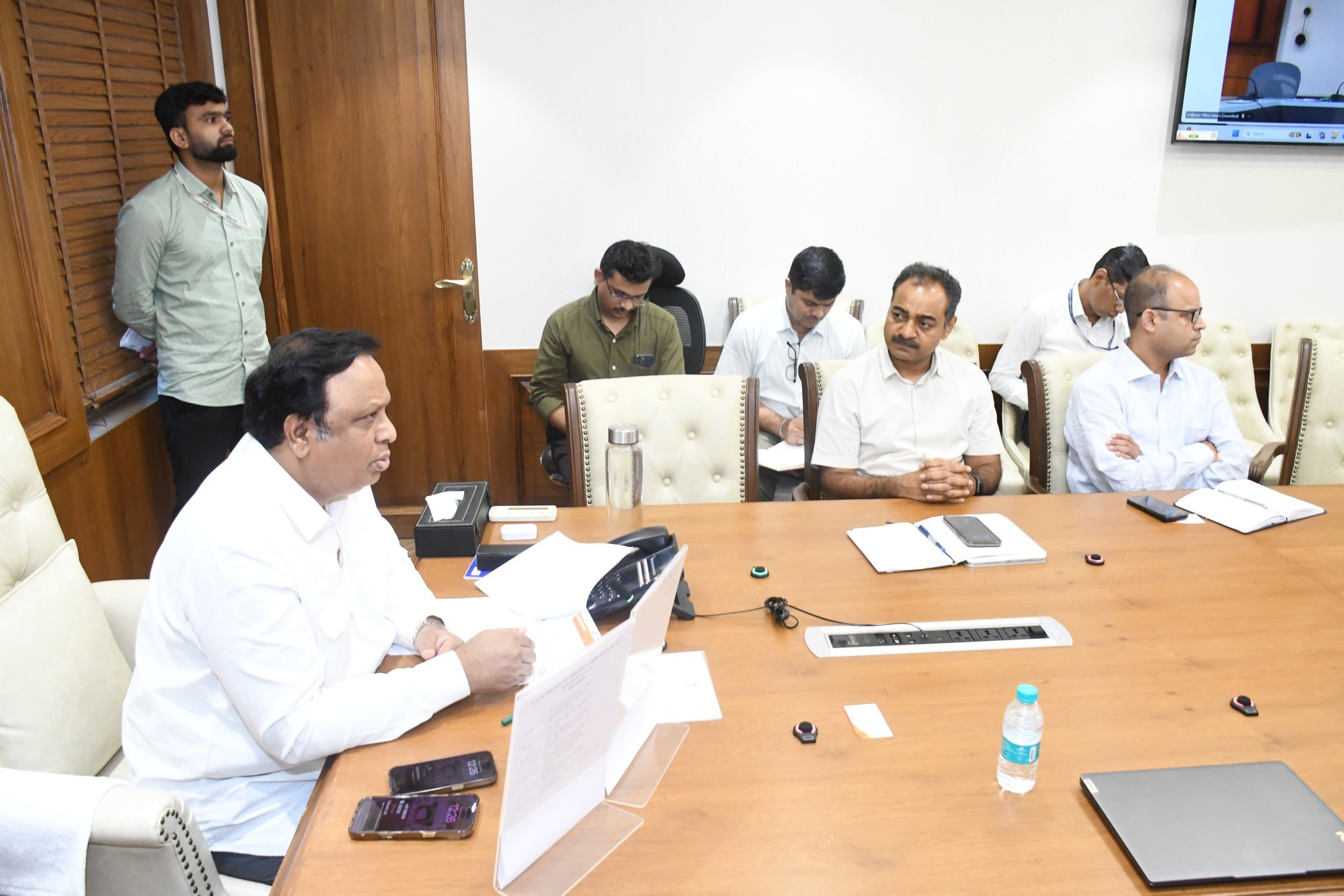 गुजरात आणि महाराष्ट्राच्या पुराभिलेखागार यांनी सामंजस्य करार करण्याच्या सूचना