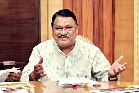 চৰকাৰে জনজাতীয় সম্প্রদায়সমূহৰ বাবে গুৰুতৰ স্বাস্থ্য সমস্যাৰূপে বিবেচিত চিল চেল ৰক্তাল্পতা দূৰ কৰাৰ বাবে কাম কৰি আছেঃ জুৱেল অ’ৰাম