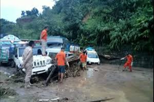 Nagaland: massive landslide due to incessant rain, road link cut off