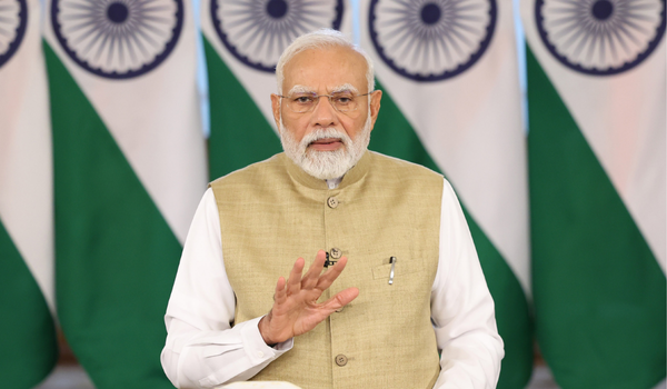 प्रधानमंत्री नरेंद्र मोदी ने कांडला में बंदरगाह क्षेत्र में भारत के पहले हरित हाइड्रोजन संयंत्र के संचालन की सराहना की