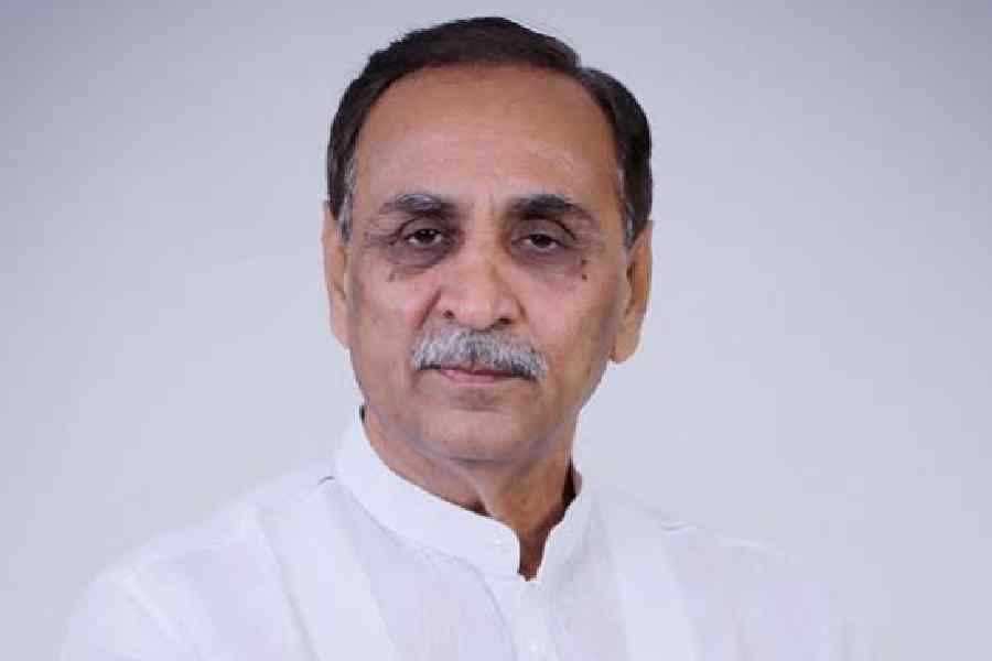 રાજકોટમાં ગુજરાતના ભૂતપુર્વ મુખ્યમંત્રી વિજય રૂપાણીની અંતિમયાત્રા નીકળીઃ હજારો લોકો જોડાયા