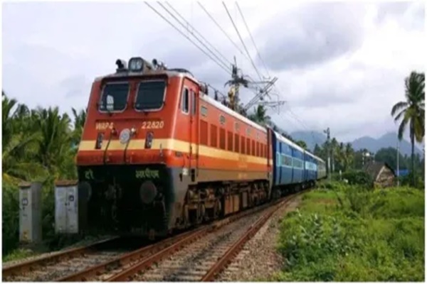 আলিপুৰদুৱাৰ সংমণ্ডলৰ ৩ গৰাকী জ্যেষ্ঠ জ্যেষ্ঠ শাখা অভিযন্তা আৰু ক’চিং ডিপ’ বিষয়াক তাৎক্ষণিকভাৱে বলবৎ হোৱাকৈ নিলম্বন
