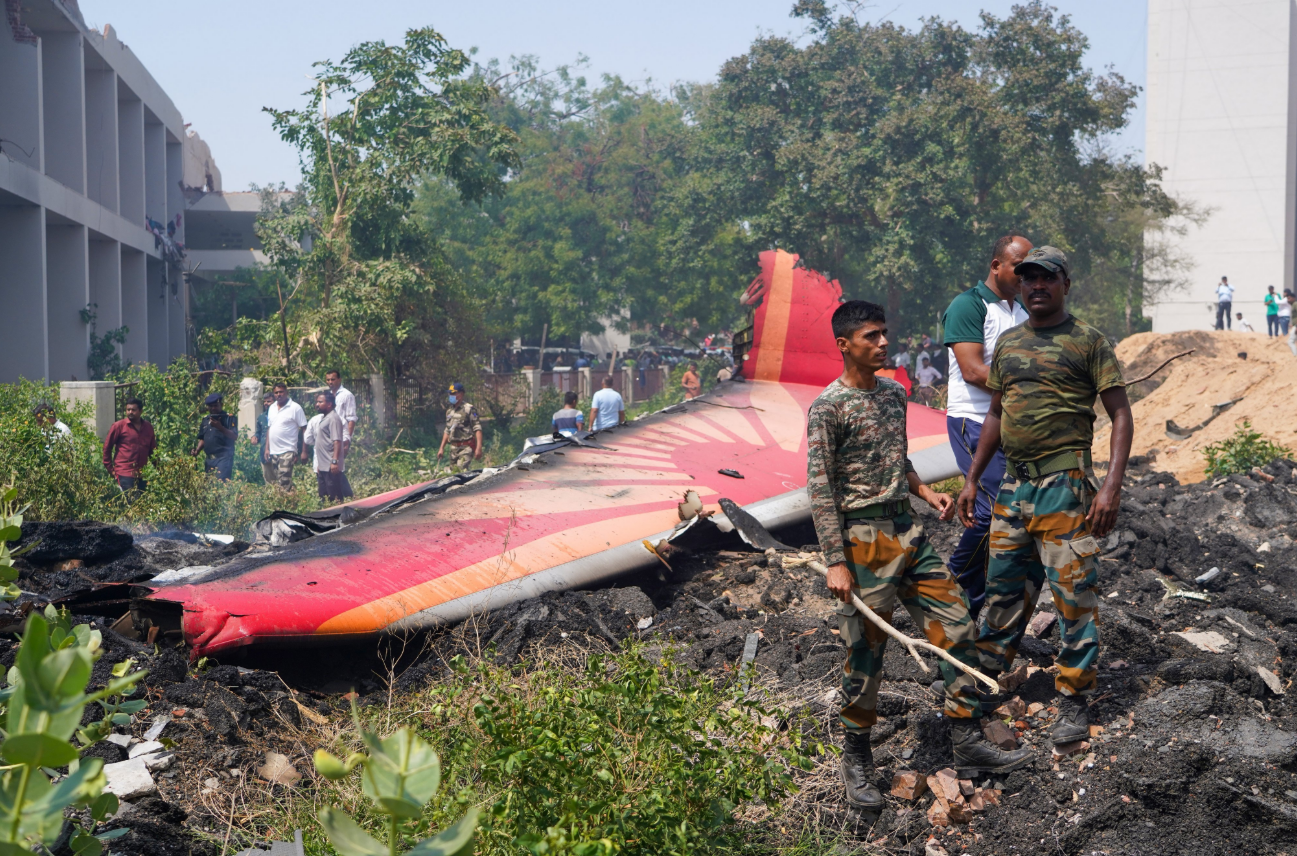 আহমেদাবাদে বিমান দুর্ঘটনায় ডিএনএ পরীক্ষায় মৃত ৯৯ জনকে চিহ্নিত করা হয়েছে।
