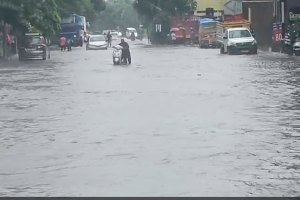 Flood-like situation in Gujarat due to heavy rain