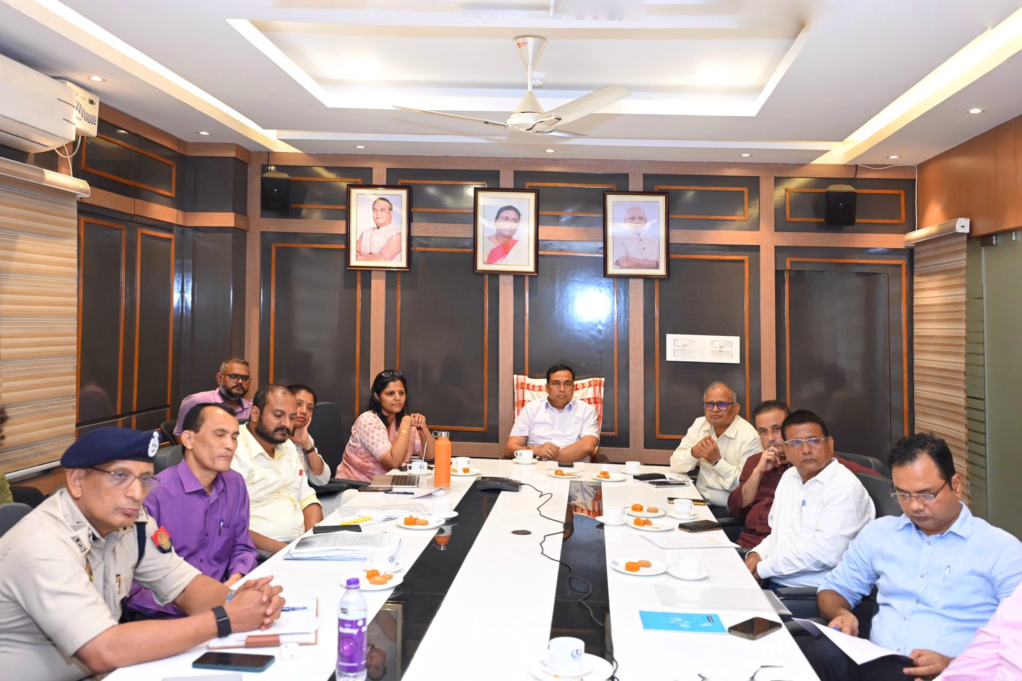 জয়ন্ত মল্ল বৰুৱাৰ উপস্থিতিত ইউ এম টি এৰ প্ৰথমখন বৈঠক অনুষ্ঠিত