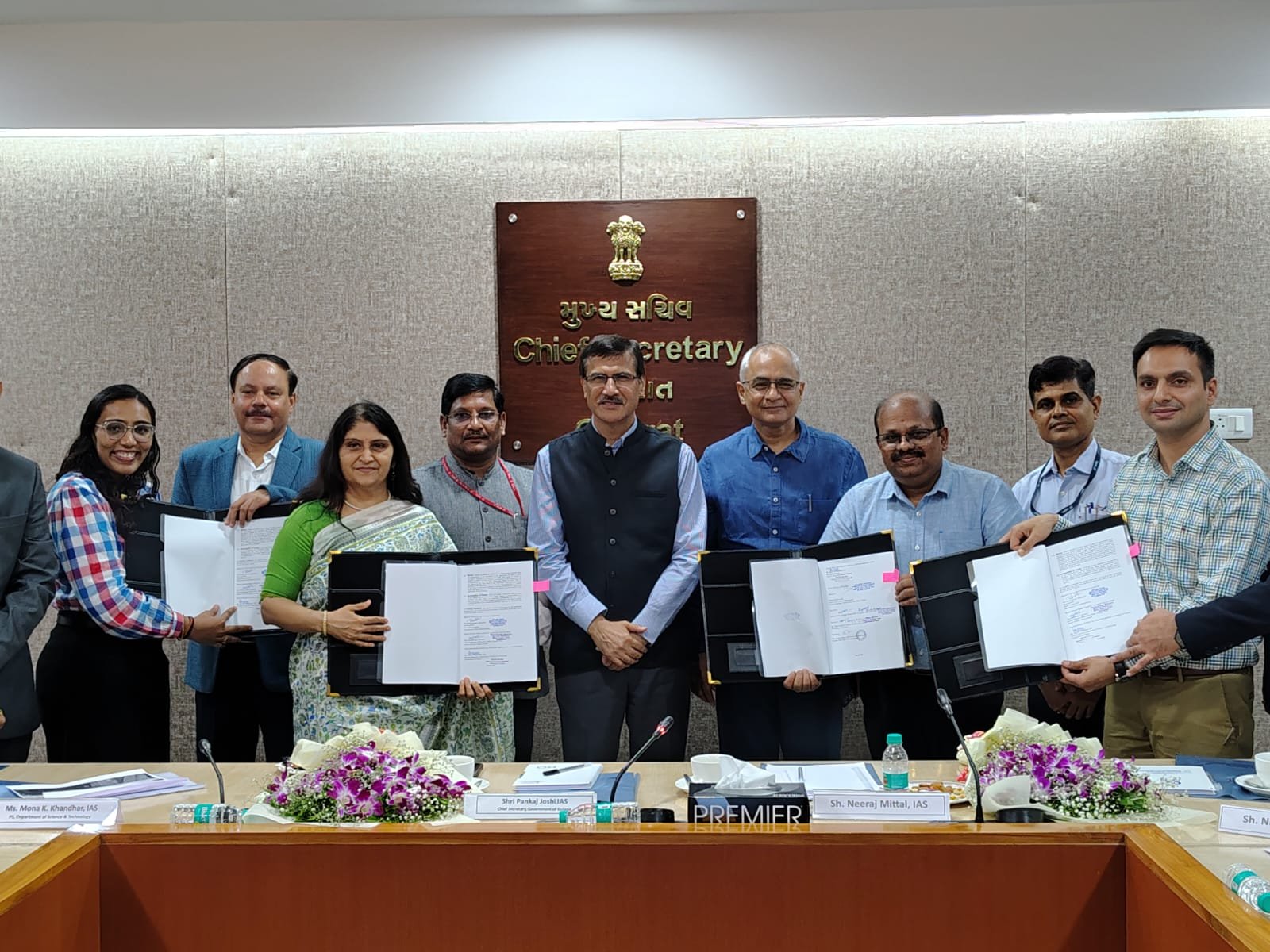 રાજ્યના દરેક ગામડાને હવે હાઈસ્પીડ ઇન્ટરનેટ સેવાનો લાભ મળશે. ભારત નૅટ પરિયોજનાના ત્રીજા તબક્કાનો શુભારંભ થશે