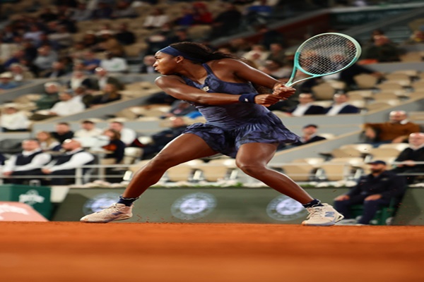 French Open: Gauff edges out Boisson to set up final with Sabalenka
