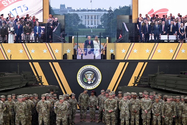 US Army Marks 250th Anniversary with Parade; Trump Vows Stronger America