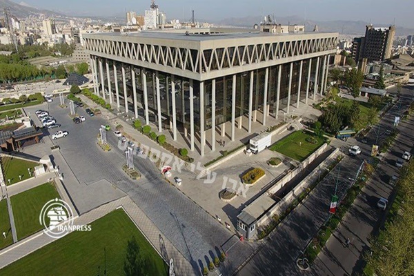 Iran Strikes Israeli Broadcaster as Tehran Seeks Diplomatic Exit Through Gulf Intermediaries