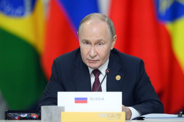 Russian President Putin offers to mediate Israel-Iran conflict
