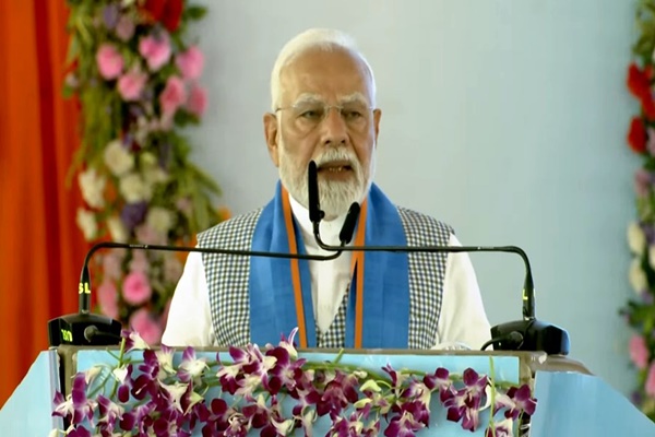PM Modi inaugurates, lays foundation of ₹5,900 cr projects in Bihar