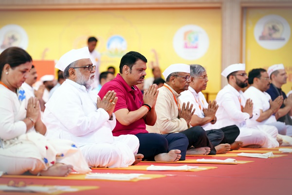 ‘Warkari Bhakti Yoga’ Programme Held in Pune on International Yoga Day