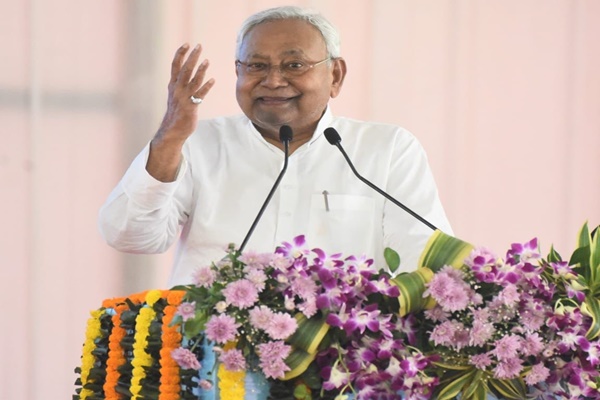 বিহার সরকার সামাজিক সুরক্ষা  পেনশন প্রকল্পের আওতায় প্রবীণ নাগরিক, বিধবা এবং প্রতিবন্ধীদের পেনশন প্রতি মাসে ৭০০ টাকা বৃদ্ধি করার সিদ্ধান্ত নিয়েছে।