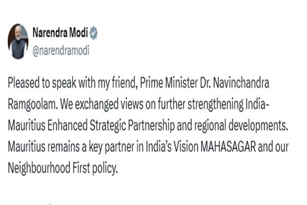 وزیراعظم نریندر مودی نے موریشش کے وزیر اعظم نوین چندر رام غلام کے ساتھ بات چیت کی، اور انھیں بھارت کا دورہ کرنے کی دعوت دی