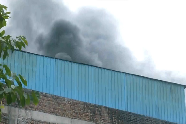 Delhi: Massive fire erupts near Rithala Metro Station; 16 fire tenders deployed