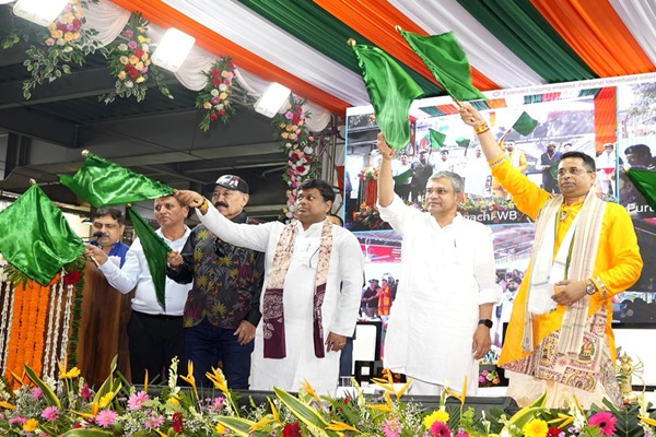 Railways Minister Ashwini Vaishnaw Inaugurates Purulia-Bankura-Howrah Train Service
