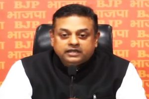 भारतीय जनता पार्टी ने आज पश्चिम बंगाल में महिलाओं के खिलाफ अपराध को लेकर ममता बनर्जी के नेतृत्व वाली तृणमूल कांग्रेस, टीएमसी सरकार की आलोचना की