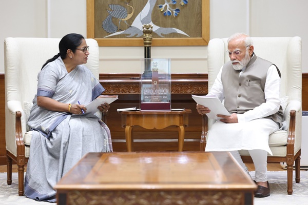 Centre’s Support Eased Delhi’s Healthcare and Transport Burden: CM Rekha Gupta