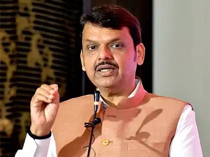 अवकाळी पावसामुळे कापणी केलेल्या पिकांच्या नुकसानीची भरपाई देण्याबाबत सरकार विचार करेल, असं मुख्यमंत्र्यांचं आश्वासन