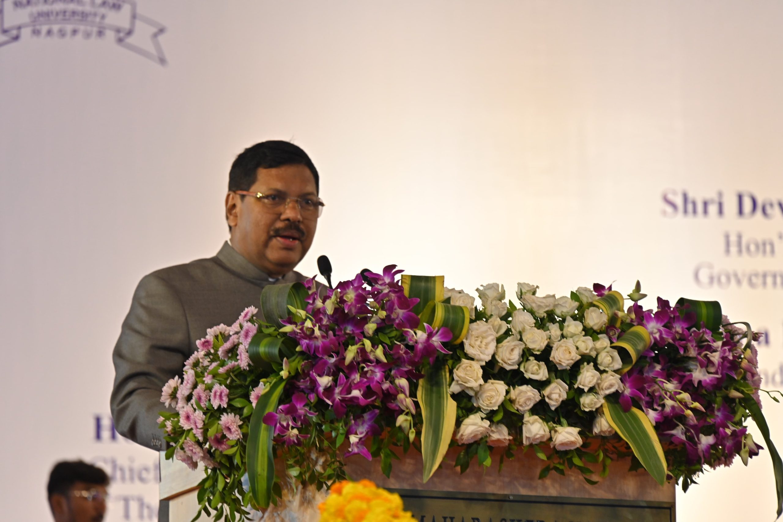 सरन्यायाधीश आणि विद्यापीठाचे कुलपती न्यायमूर्ती भूषण गवई यांच्या हस्ते नागपूरच्या महाराष्ट्र राष्ट्रीय विधी विद्यापीठाच्या नवीन प्रशासकीय इमारतीचं उद्घाटन