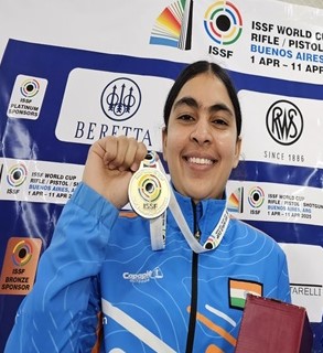জাৰ্মানীৰ মিউনিখত অনুষ্ঠিত ISSF বিশ্বকাপৰ মহিলাৰ শ্বুটিঙত ভাৰতৰ সুৰুচি সিঙৰ সোণৰ পদক