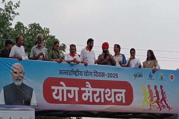 Haryana CM Flags Off Yoga Marathon in Kurukshetra Ahead of International Yoga Day