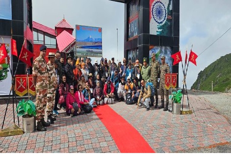 তীর্থ যাত্রীদের ষষ্ঠ দলটি নাথুলা থেকে তিব্বতের স্বায়ত্তস্বাশিত অঞ্চলে প্রবেশ করেছে। 