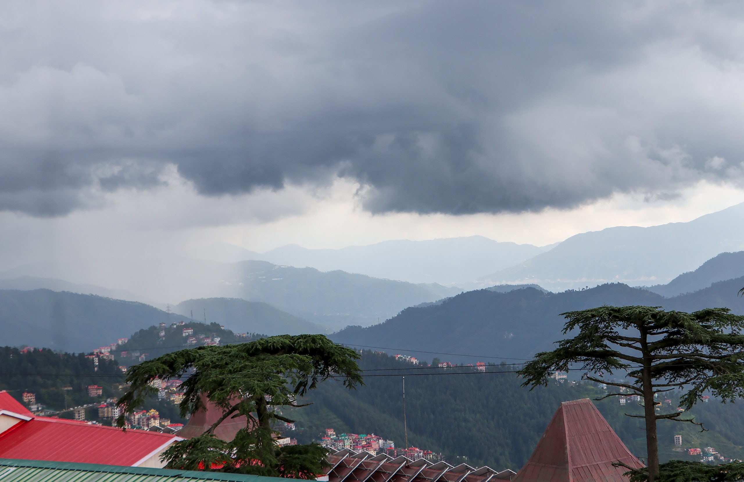 Heavy Rains Continue to Disrupt Life in Himachal Pradesh; Orange Alert Issued for Kangra and Sirmaur