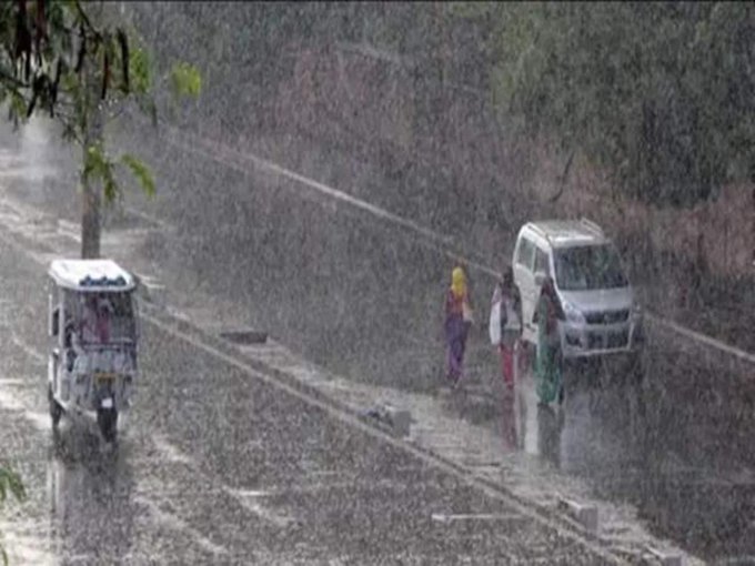 ভারতীয় আবহাওয়া দপ্তর- IMD, হরিয়ানা, চণ্ডীগড়, পাঞ্জাব এবং হিমাচল প্রদেশে আগামী দুদিন ভারী বৃষ্টির পূর্বাভাস দিয়েছে।