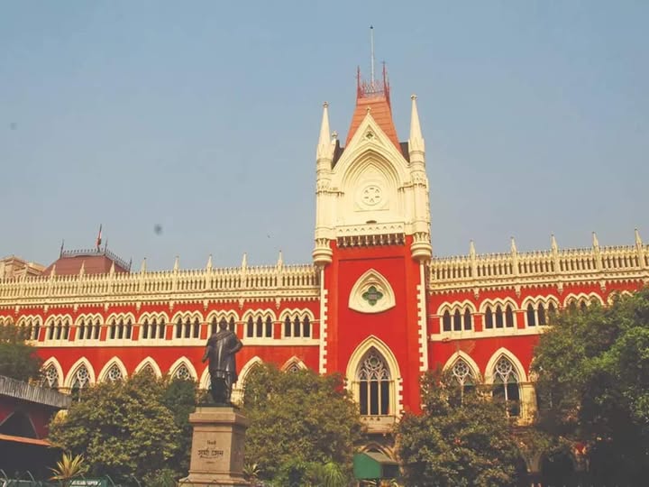 ওড়িশায় এরাজ্যের ৫৪৮ জন আটকে রয়েছেন বলে রাজ্য সরকার কলকাতা হাইকোর্টে জানিয়েছে।