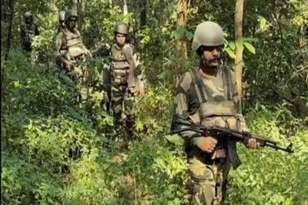 Chhattisgarh: 6 Maoists killed in encounter in Nayanpur district 