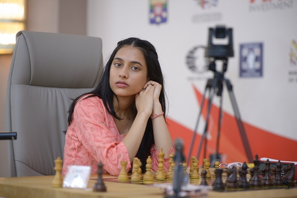 महिला स्पीड शतरंज चैंपियनशिप 2025 में दिव्या देशमुख ने चीन की लेई टिंगजी को हराकर क्वार्टर फाइनल में प्रवेश किया