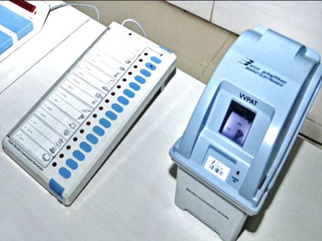 महानगरपालिका निवडणुकीसाठी इलेक्ट्रॉनिक मतदान यंत्रांच्या तपासणीला सुरूवात