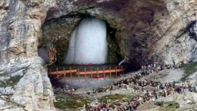 अमरनाथ यात्रेसाठी यात्रेकरूंची पाचवी तुकडी रवाना