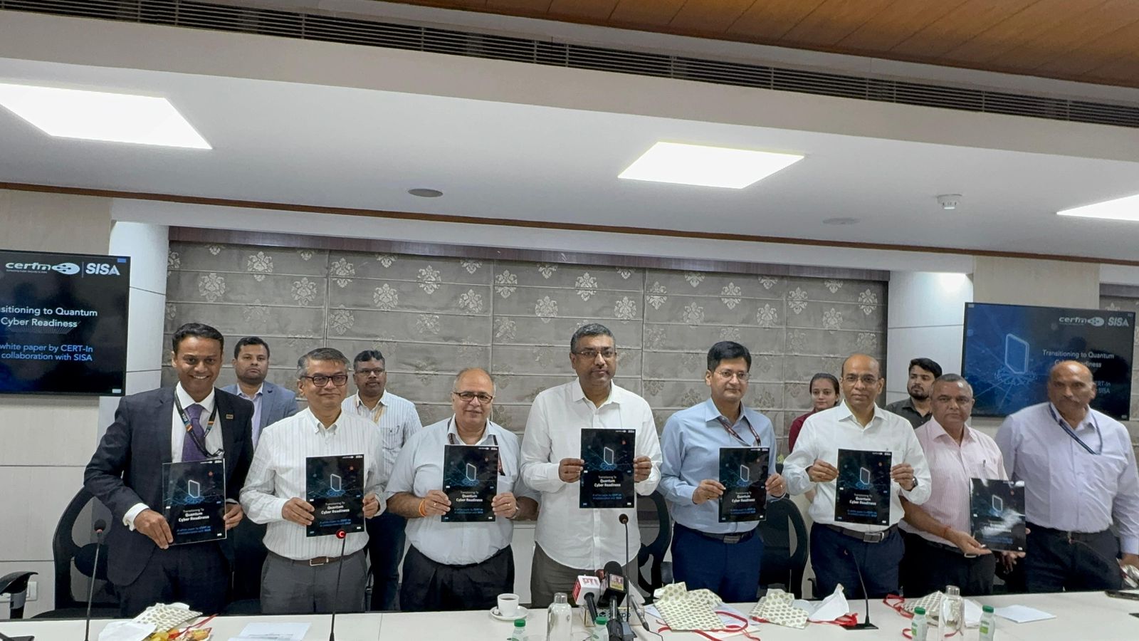 सूचना प्रौद्योगिकी मंत्रालय ने क्‍वांटम साइबर सुरक्षा की तैयारी पर श्वेत पत्र जारी किया