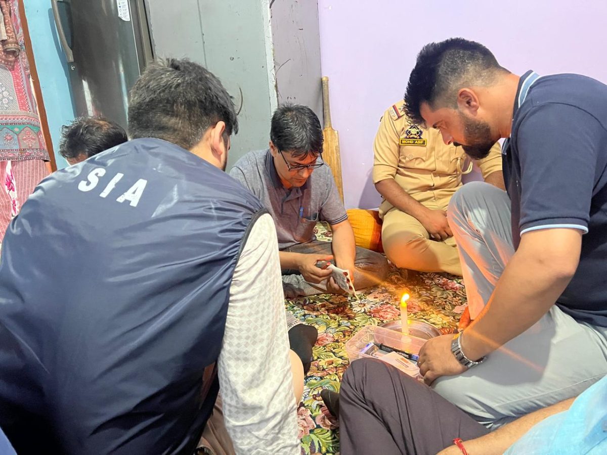एसआईए ने जम्मू-कश्मीर में तीन स्थानों पर की छापेमारी