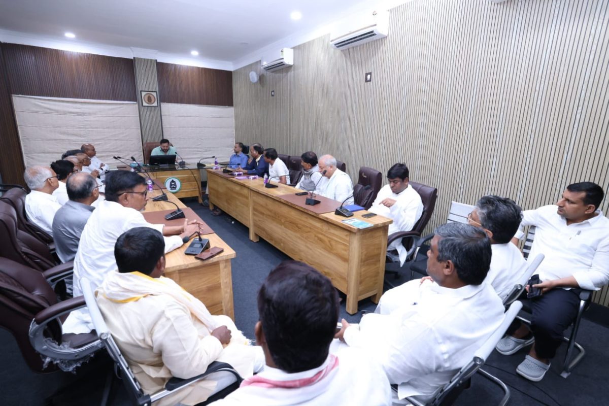 Bihar: Opposition’s Grand Alliance Holds Meeting in Patna to Discuss Seat-Sharing Ahead of Elections