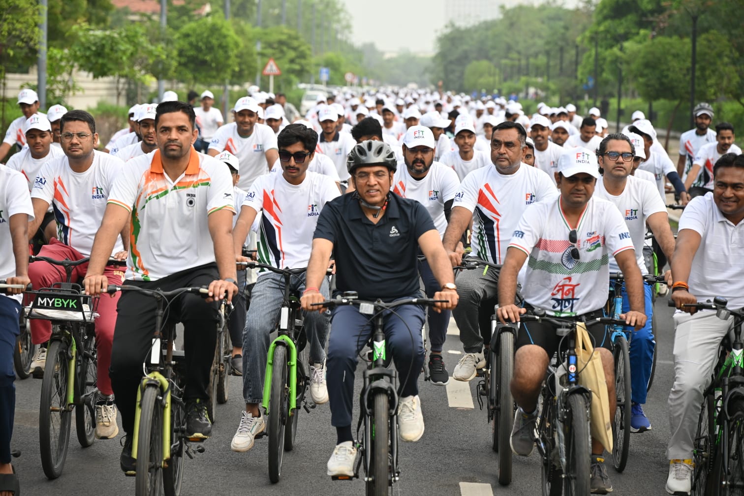 दिल्ली के मेजर ध्यानचंद स्टेडियम में फिट इंडिया संडे ऑन साइकिल का 31वां संस्करण आयोजित