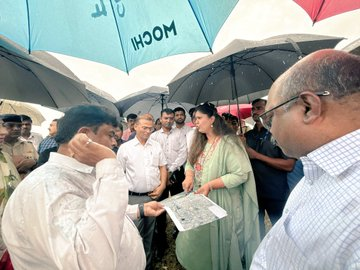कांदळवनाची पुनर्स्थापना करण्याचे आदेश पर्यावरण मंत्री पंकजा मुंडे यांचे आदेश