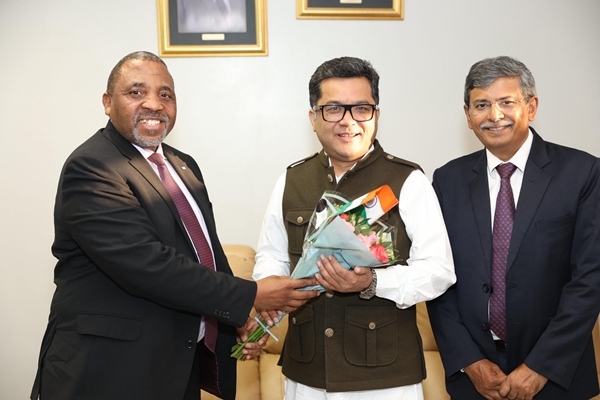विदेश राज्य मंत्री पबित्रा मार्गेरिटा लेसोथो पहुंचीं, द्विपक्षीय संबंध मजबूत करने पर जोर