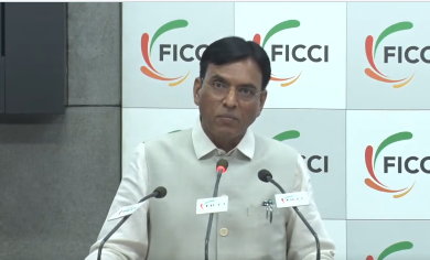 सरकार का उद्देश्य 5 वर्षों में 5 करोड़ नई नौकरियां सृजित करना है: डॉ. मनसुख मांडविया