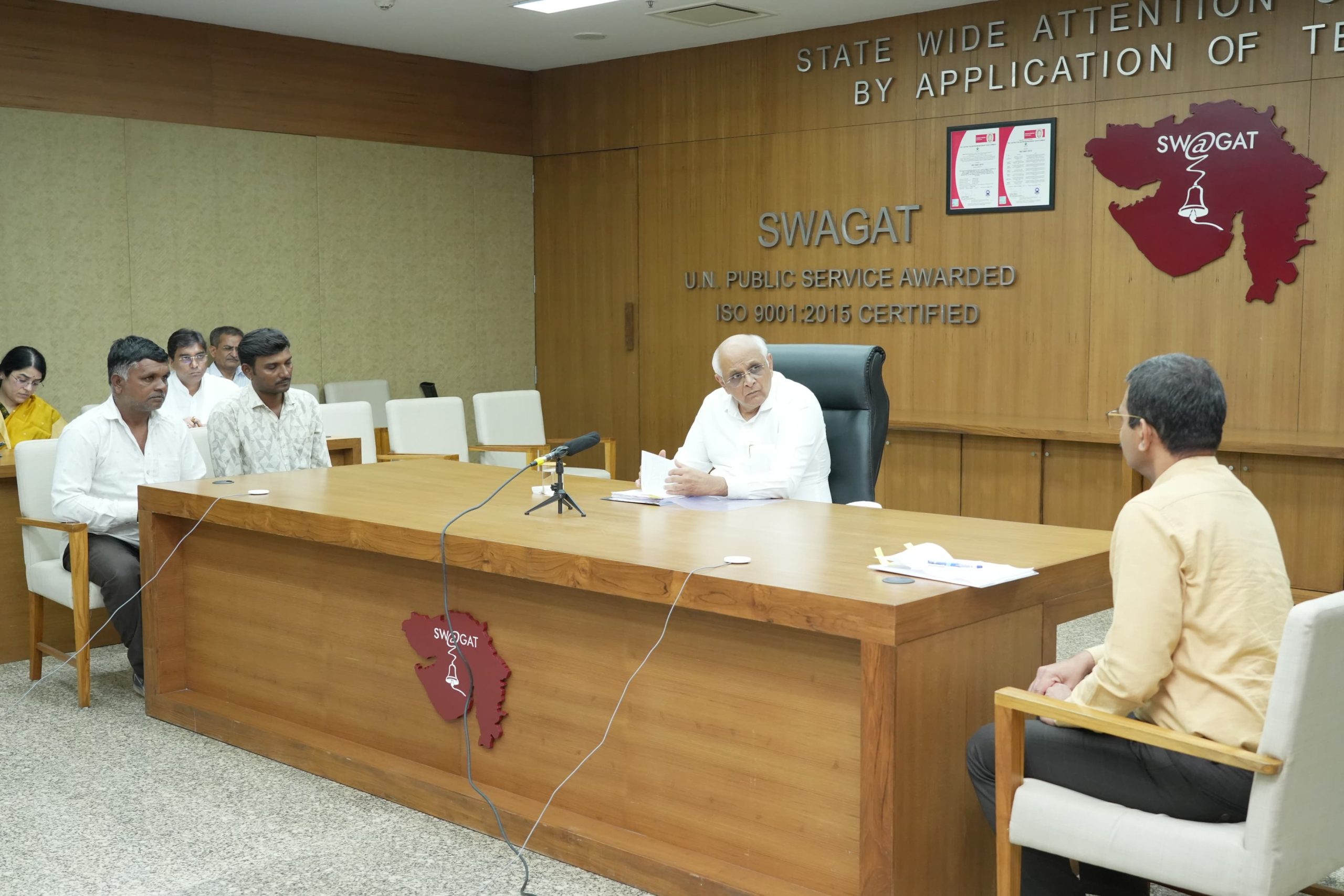 ગેરકાયદે દબાણો, ગૌચરની જમીન ઉપરના દબાણો દૂર કરવાની કામગીરી કડક હાથે કરવા મુખ્યમંત્રીની તંત્રને તાકિદ