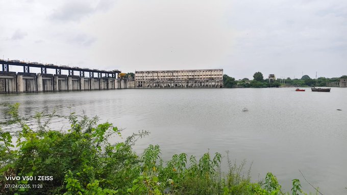 महाराष्ट्रात पावसाचा जोर कायम, धरणाच्या पाणी पातळीत वाढ