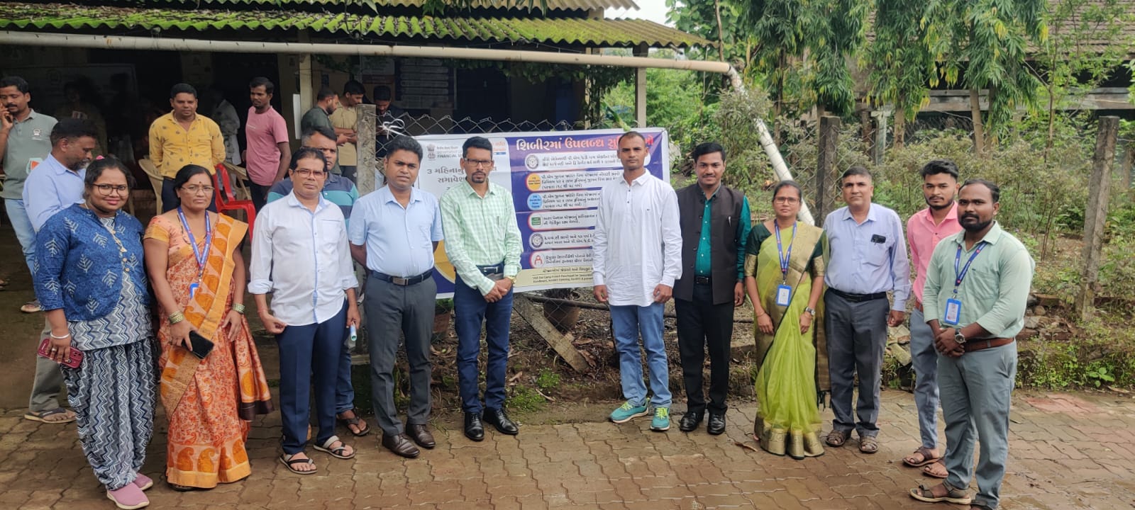 ડાંગ જિલ્લાના આહવા તાલુકાના ભવાનદગડ સ્થિત ગ્રામ પંચાયત ખાતે જનસુરક્ષા શિબિરનુ આયોજન કરવામા આવ્યુ