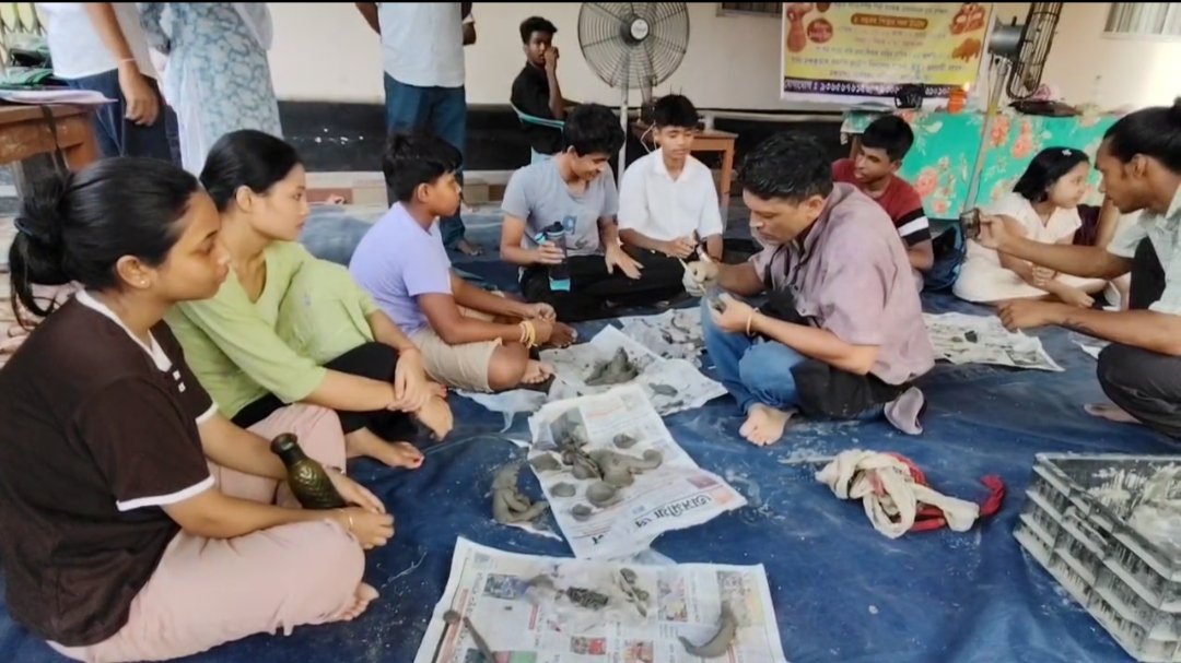 উত্তৰ গুৱাহাটীত গ্ৰীষ্মকালীন হস্তশিল্প আৰু পোৰামাটি শিল্পৰ কৰ্মশালা