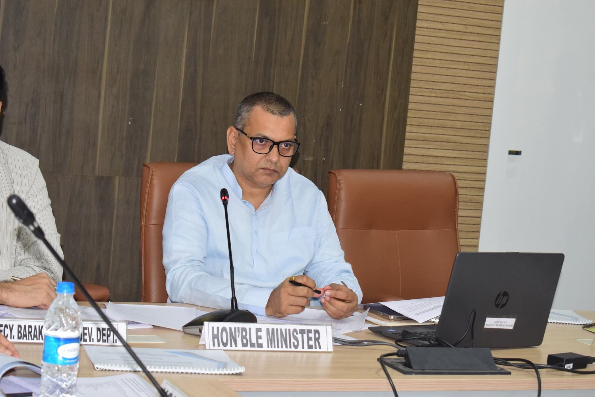 বৰাক উপত্যকাৰ বিভিন্ন প্রকল্প ক্ষিপ্ৰতাৰে ৰূপায়ণত গুৰুত্ব আৰোপ