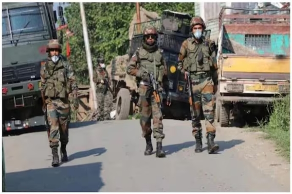 Pakistan: 3 T-e-T militants killed in encounter in Karachi