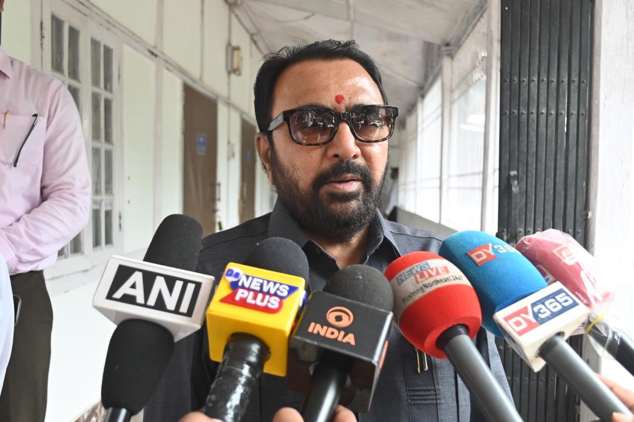 ধুবুৰী জিলাত উন্নয়নমূলক কাম-কাজ পৰিদৰ্শন কেন্দ্ৰীয় ৰাজ্যমন্ত্ৰী প্ৰতাপ ৰাও যাদৱৰ